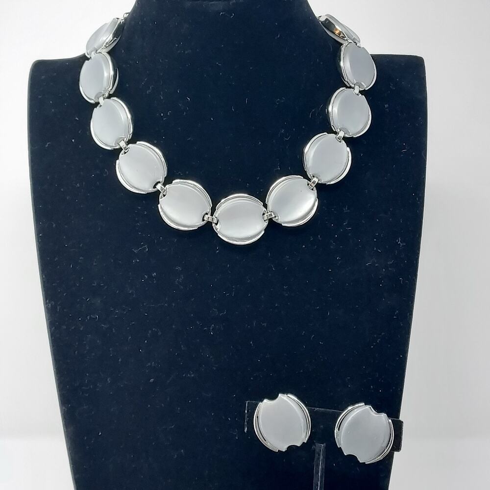 Vintage Capri Jewelry Thermoset Necklace Earrings Set Gray MCM Signed READ